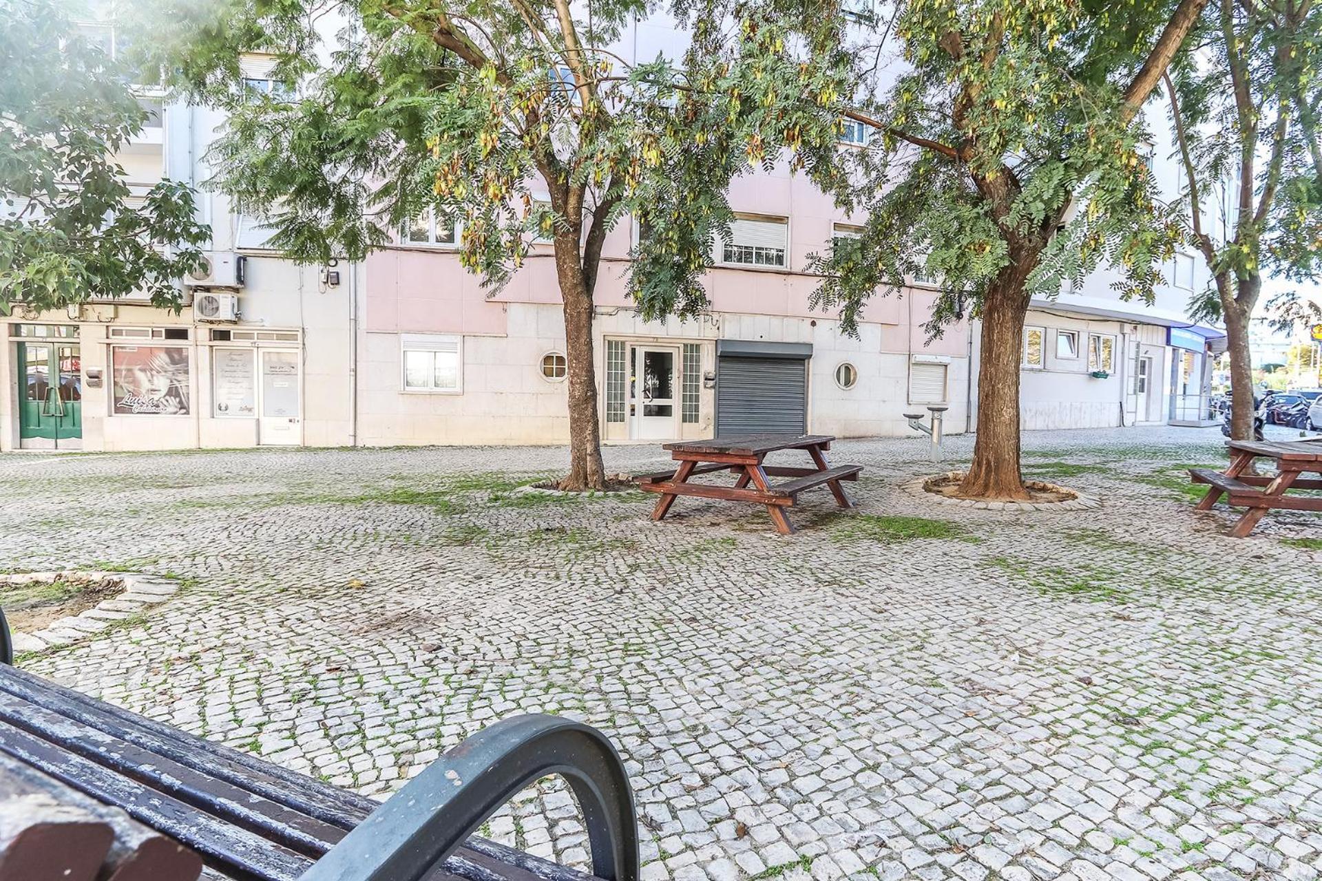 Vita Portucale ! Moscavide Casa Branca W/ Terrace Лиссабон Экстерьер фото